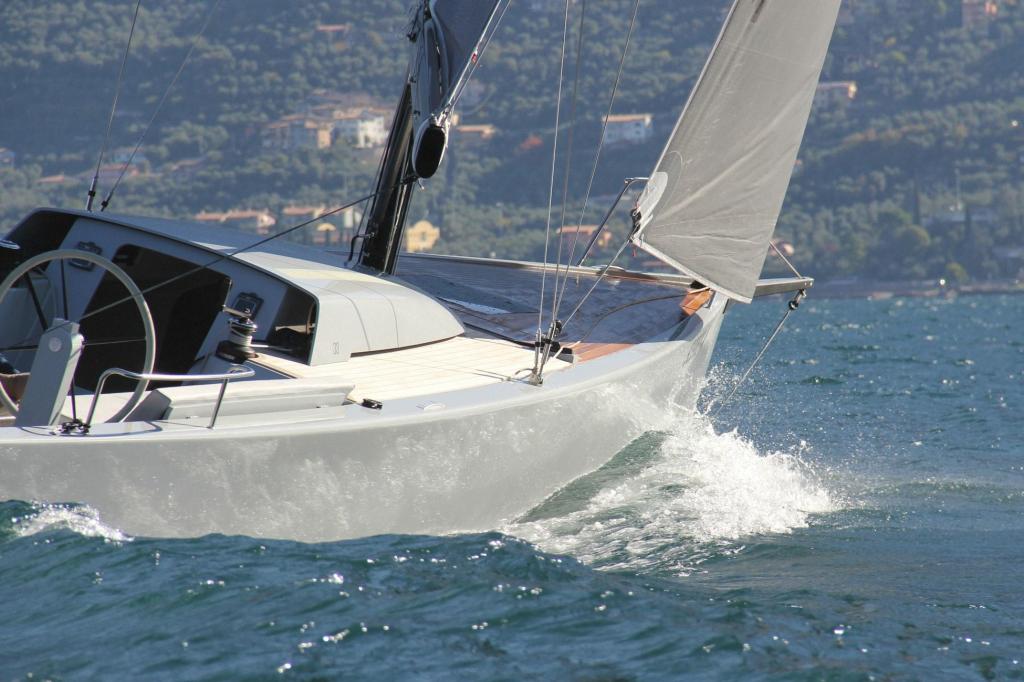 A-Yachts a33 performante