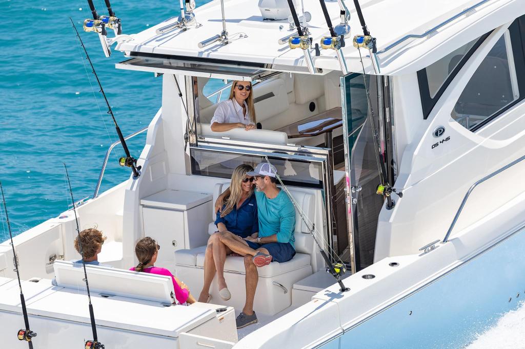 Pursuit Offshore OS 445