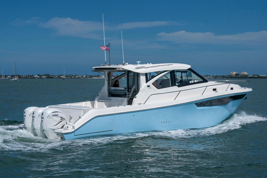 Pursuit Offshore OS 445