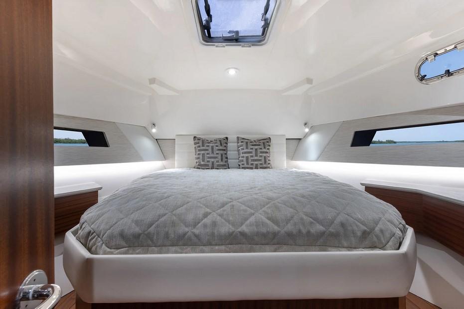 Pursuit Offshore OS 445