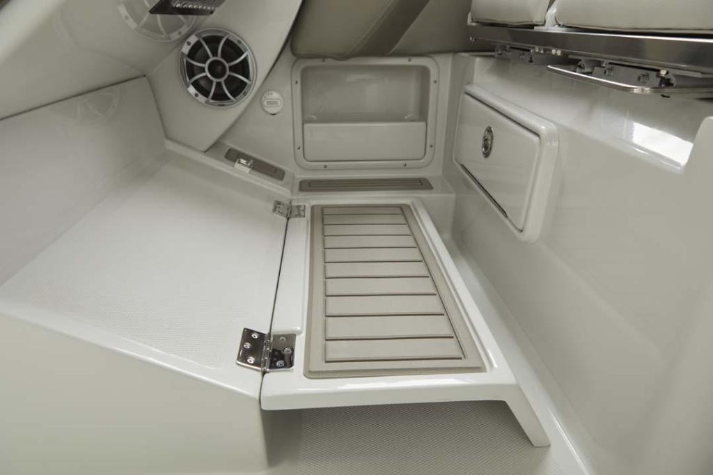 Crownline Finseeker 260 DC