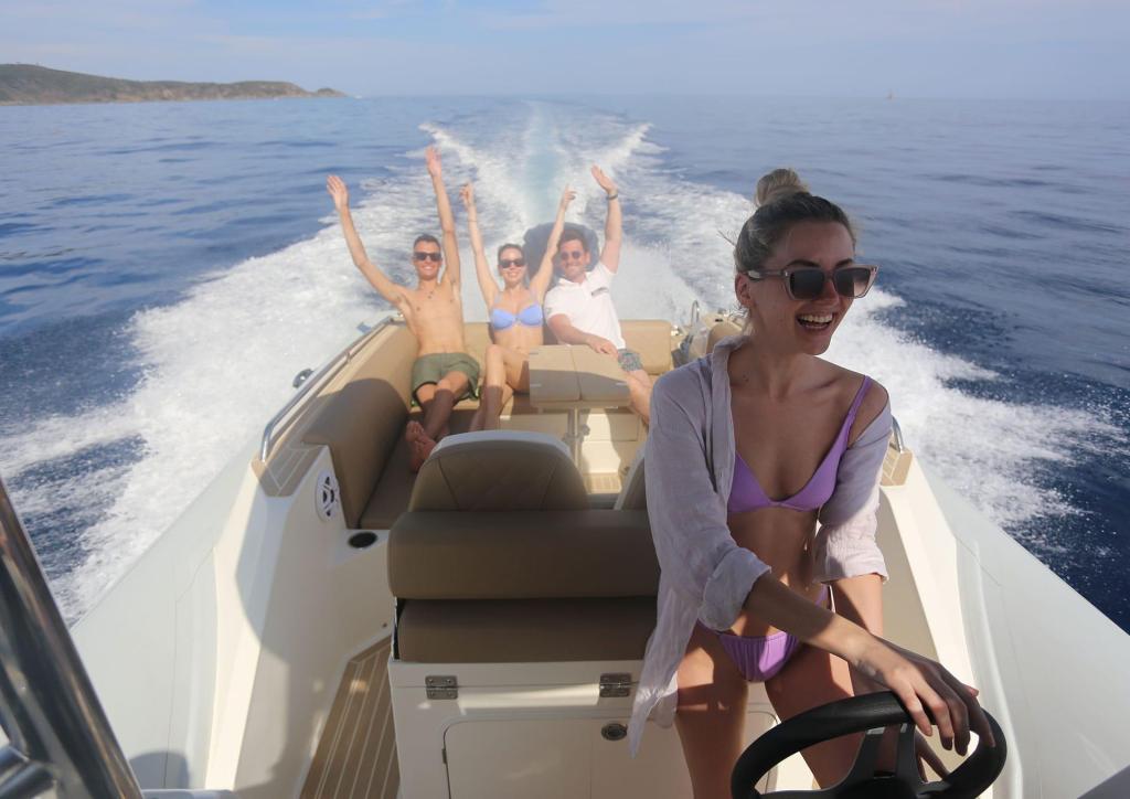 Capelli Tempest 900 Open