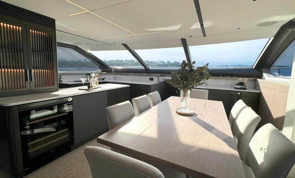 Sunseeker Ocean 182