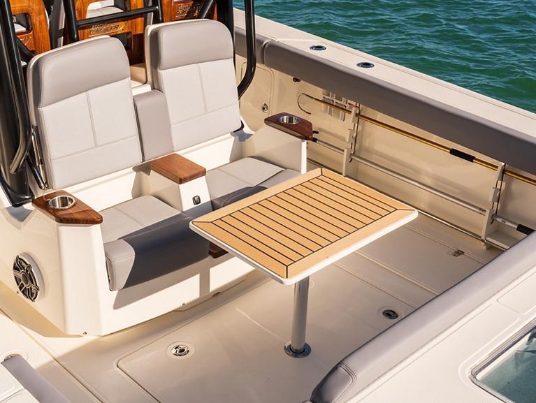 Boston Whaler 360 Outrage