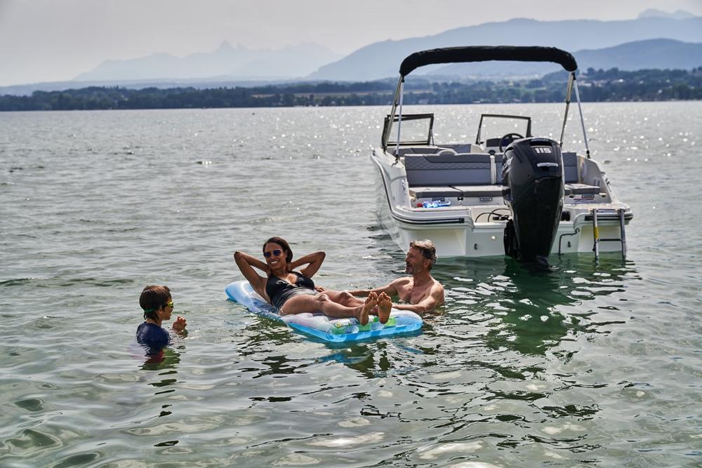 Bayliner Element M19