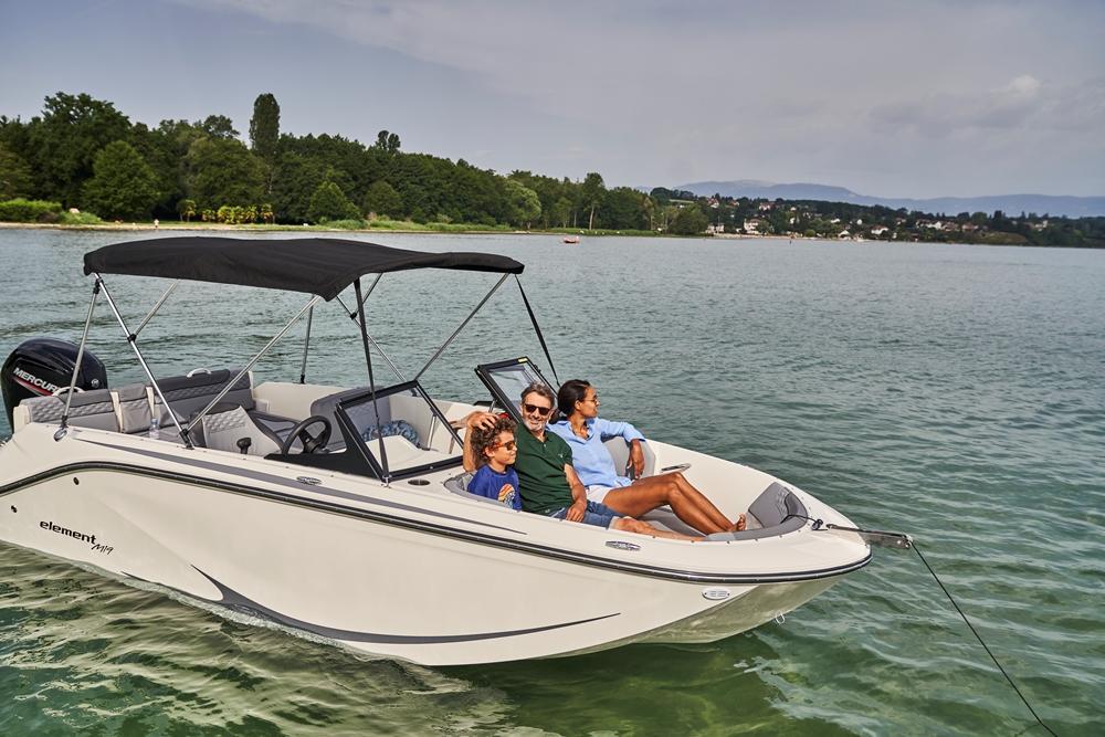 Bayliner Element M19