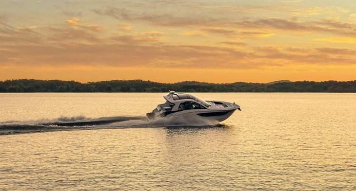 Sea Ray Sport Cruiser 370 Sundancer