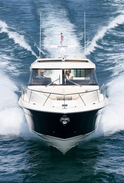 Tiara 48 LE