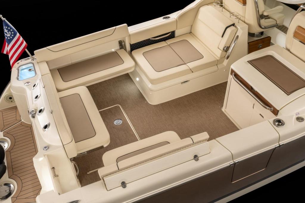 Chris Craft Calypso 32