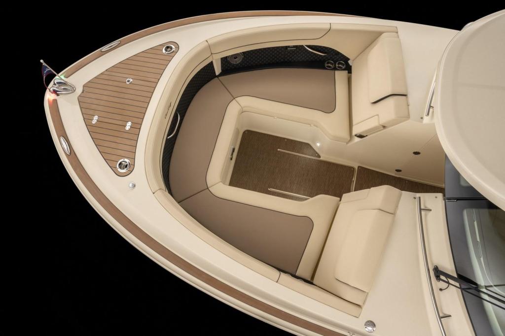 Chris Craft Calypso 32