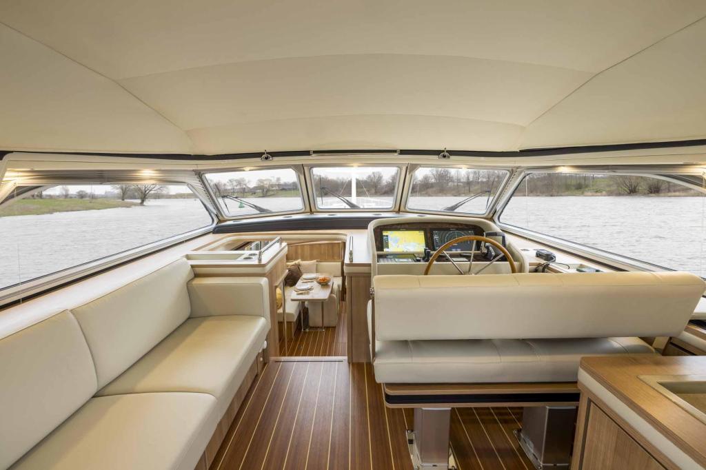 Linssen Grand Sturdy 550 AC Variotop