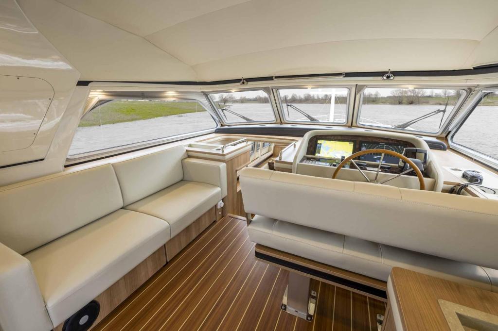 Linssen Grand Sturdy 550 AC Variotop