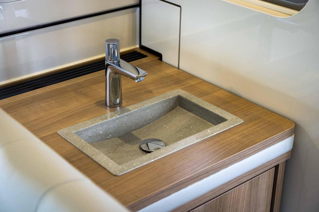 Linssen Grand Sturdy 550 AC Variotop