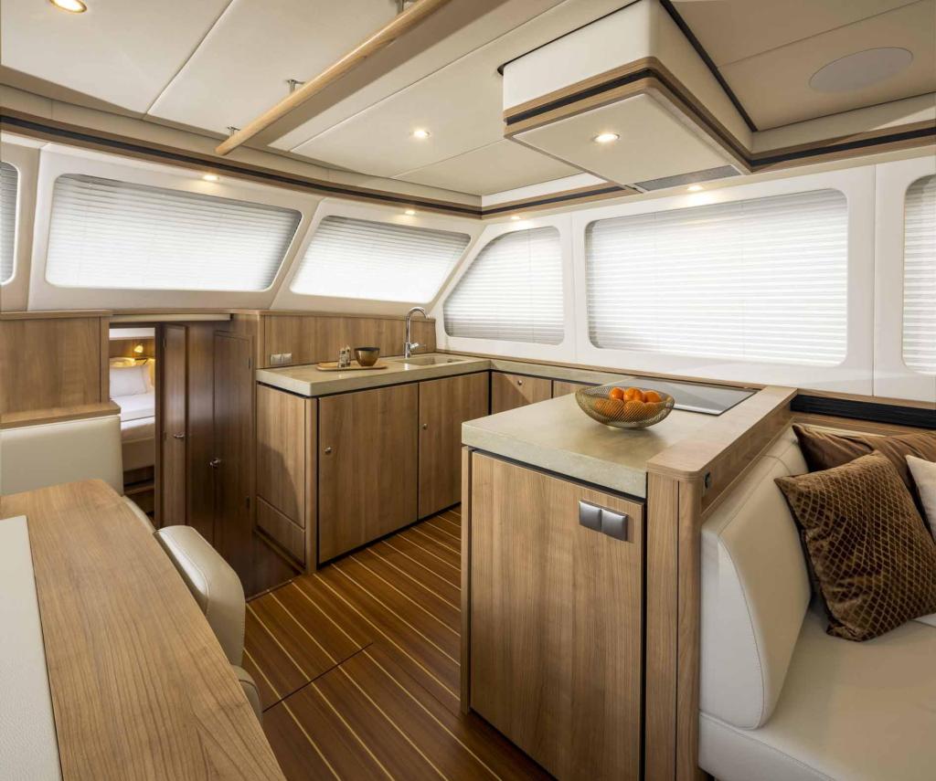 Linssen Grand Sturdy 550 AC Variotop
