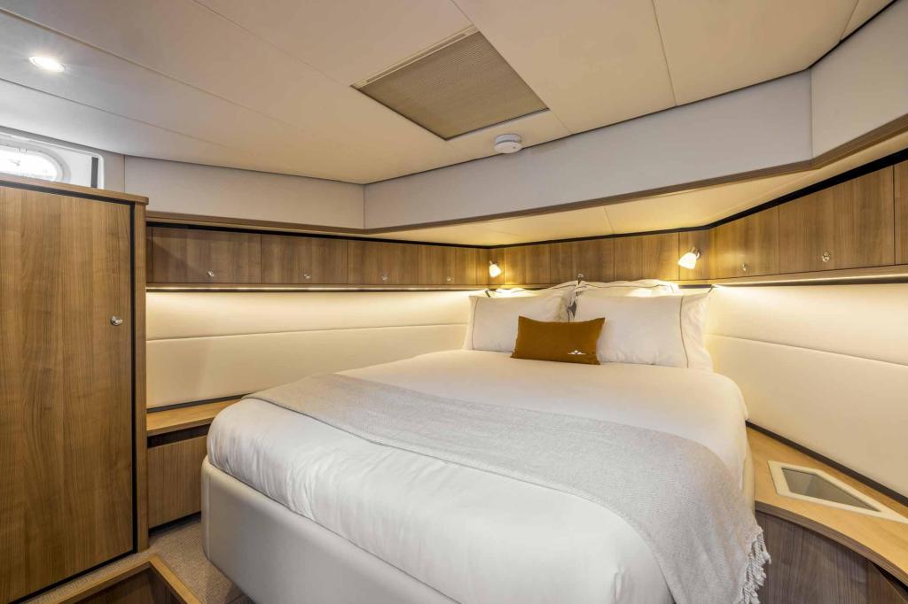 Linssen Grand Sturdy 550 AC Variotop