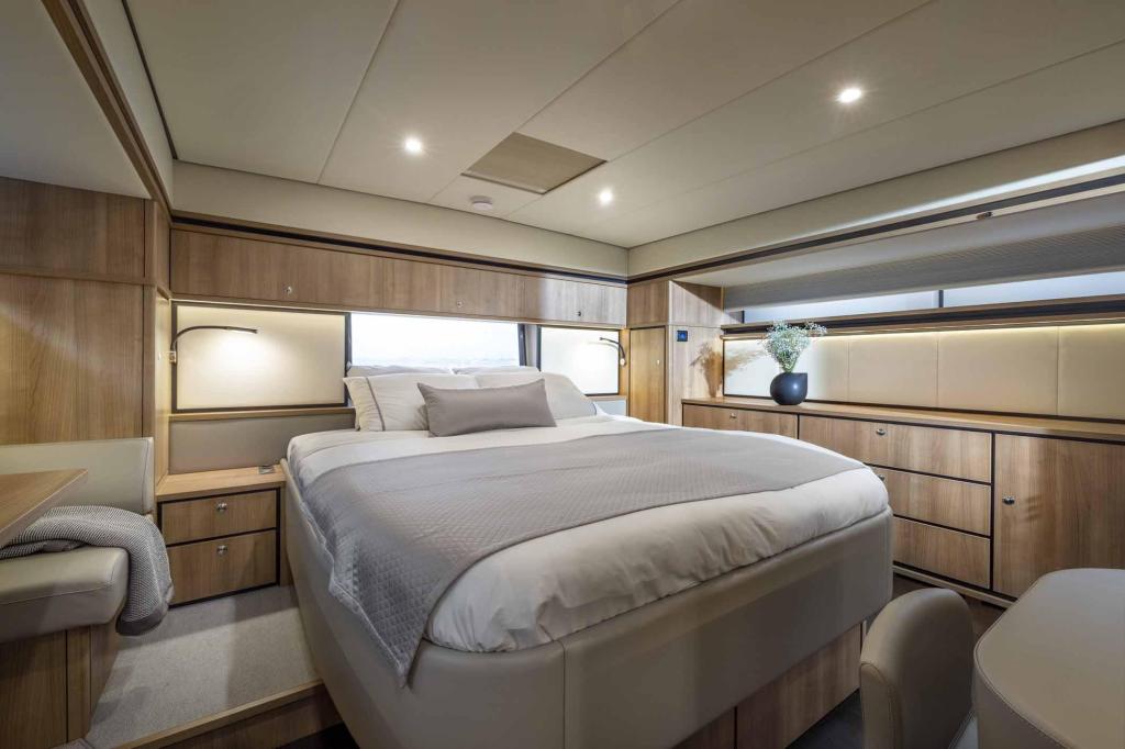 Linssen 55 SL AC Variotop