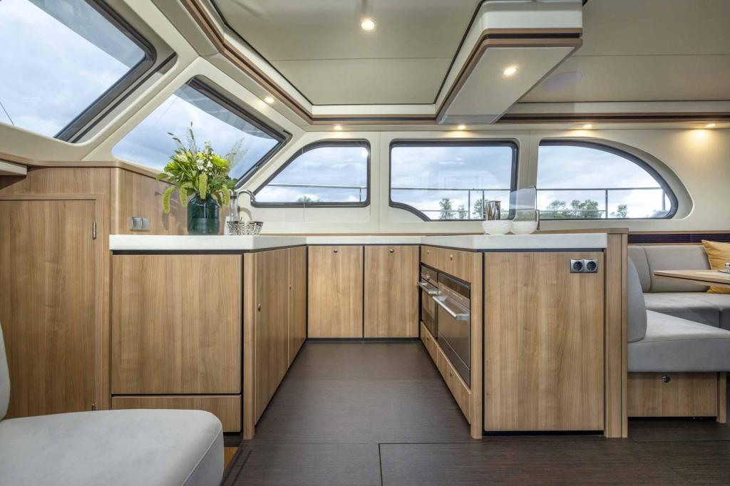 Linssen 55 SL AC Variotop