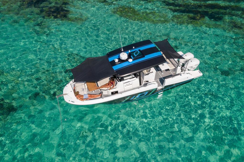 Jeanneau Cap Camarat 10.5 CC