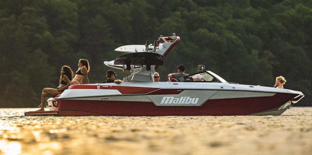 Malibu M240