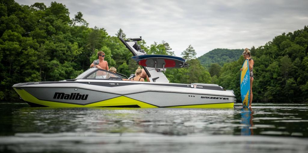 Malibu Wakesetter 22 LSV