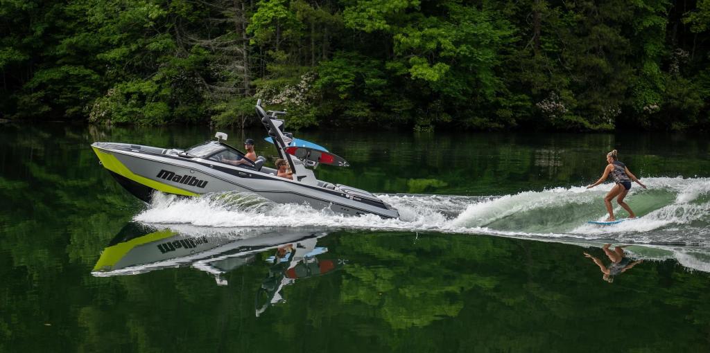 Malibu Wakesetter 22 LSV