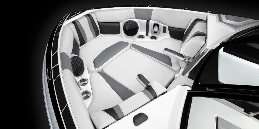 Malibu Wakesetter 22 LSV