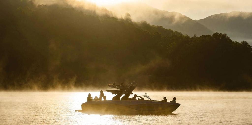 Malibu Wakesetter 25 LSV