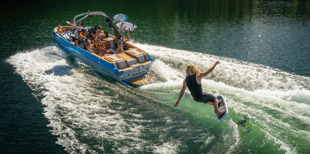 Malibu Wakesetter 25 LSV