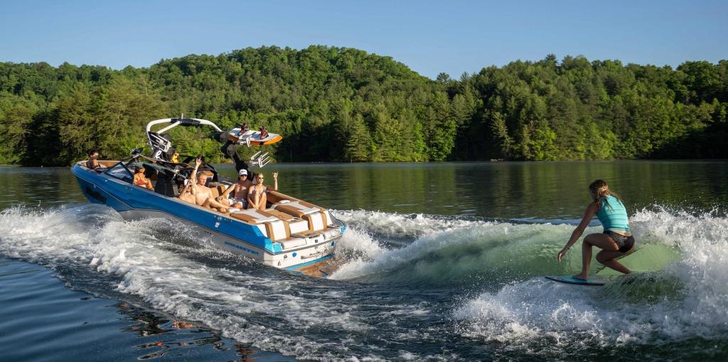 Malibu Wakesetter 25 LSV