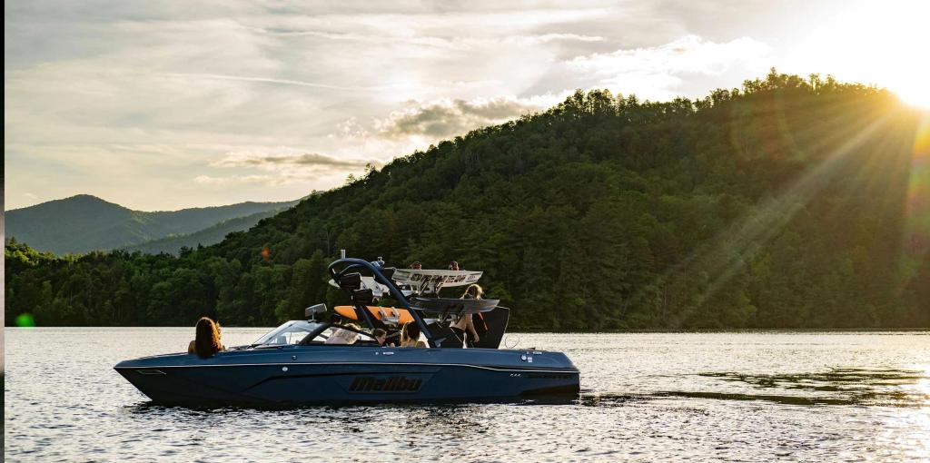 Malibu Wakesetter 23 LSV