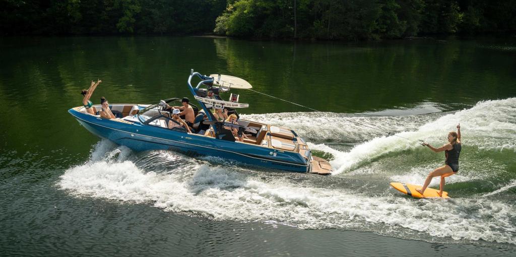 Malibu Wakesetter 23 LSV