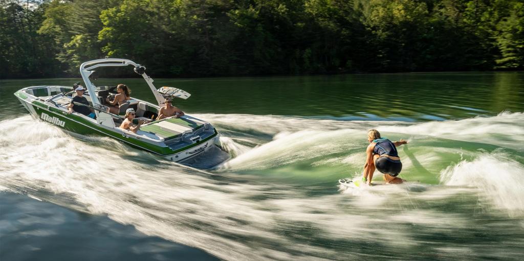 Malibu Wakesetter 21 LX