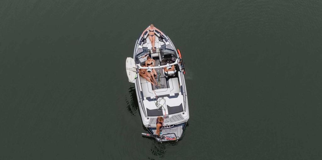 Malibu Wakesetter 20 VTX