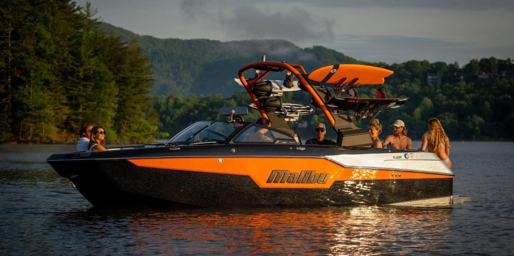 Malibu M220