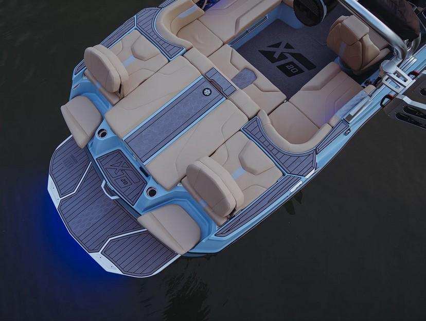 MasterCraft XT20