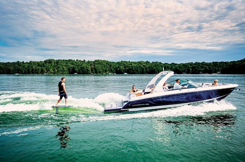 Chaparral 30 SURF