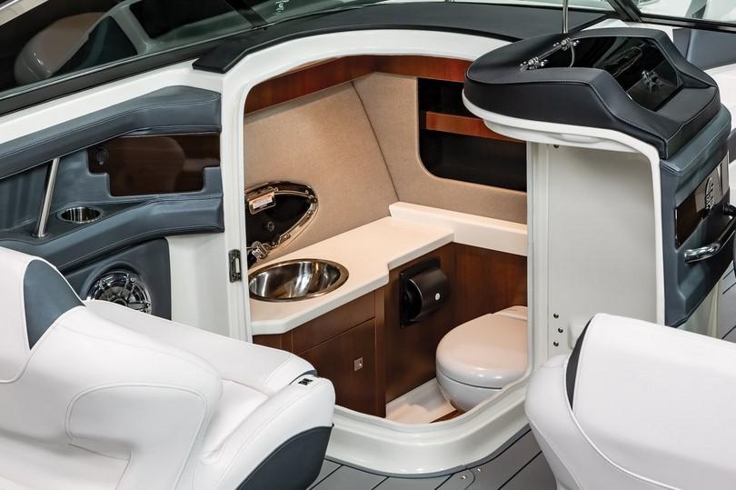 Chaparral 30 SURF