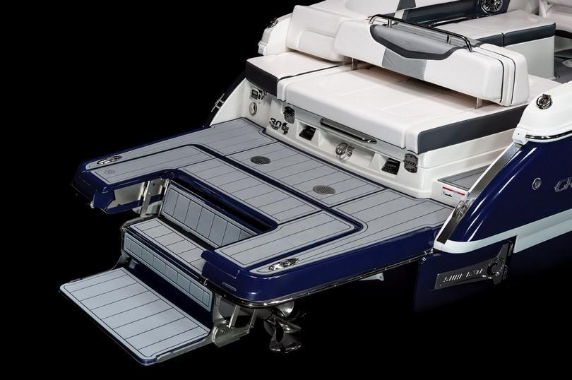 Chaparral 30 SURF
