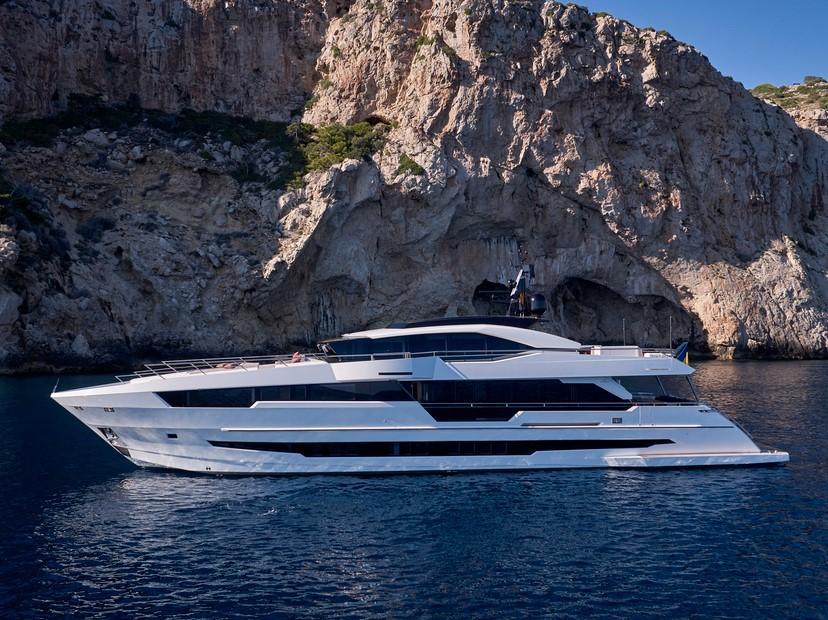Astondoa 110 Century