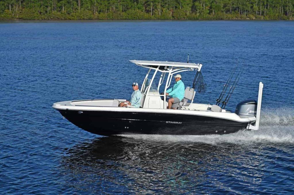 Stingray 236CC