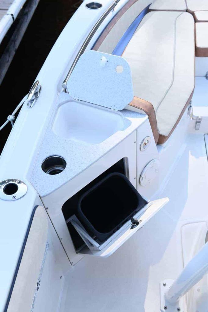Stingray 236CC