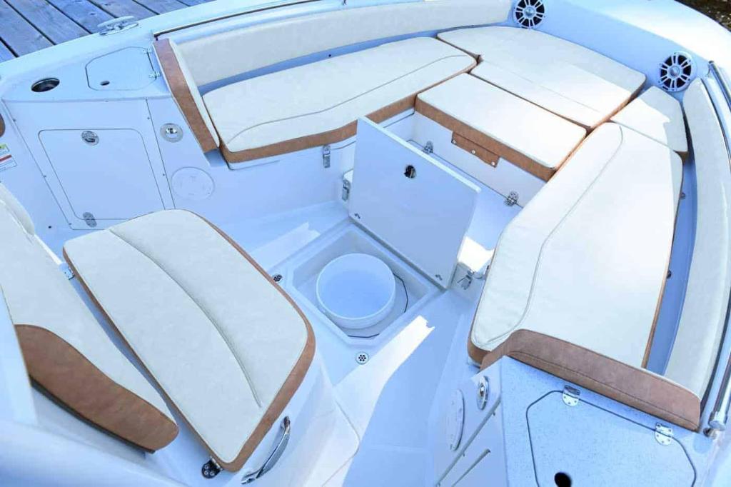 Stingray 236CC