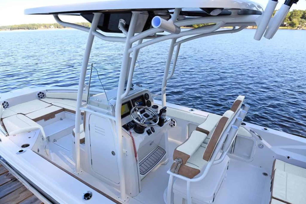 Stingray 236CC