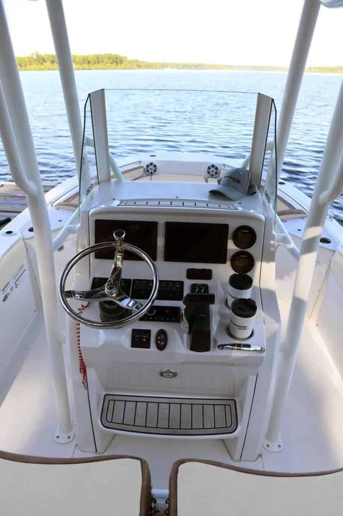 Stingray 236CC