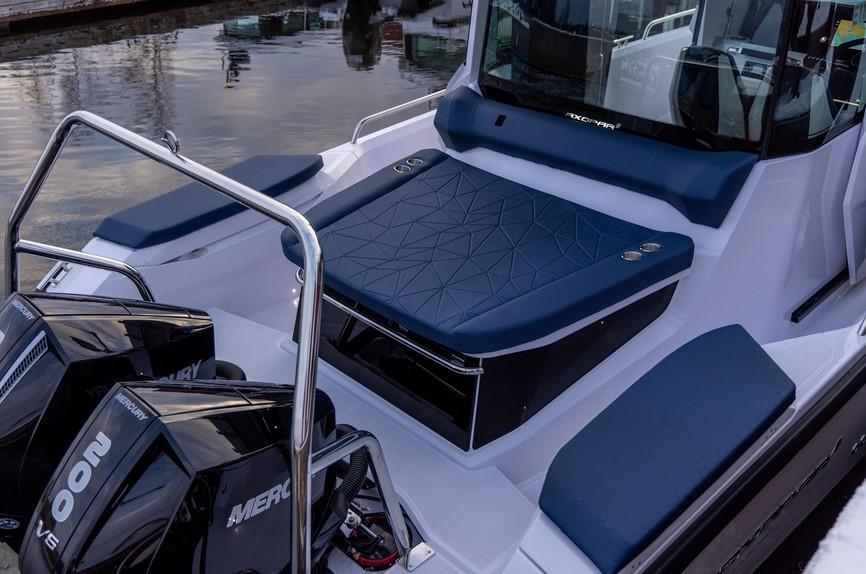Axopar 29 XC Cross Cabin