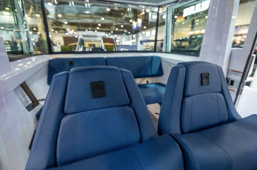 Axopar 29 XC Cross Cabin