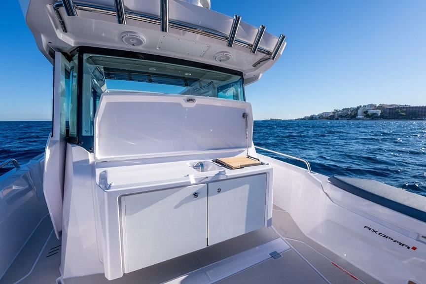 Axopar 29 XC Cross Cabin