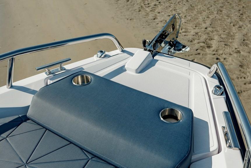 Axopar 29 XC Cross Cabin