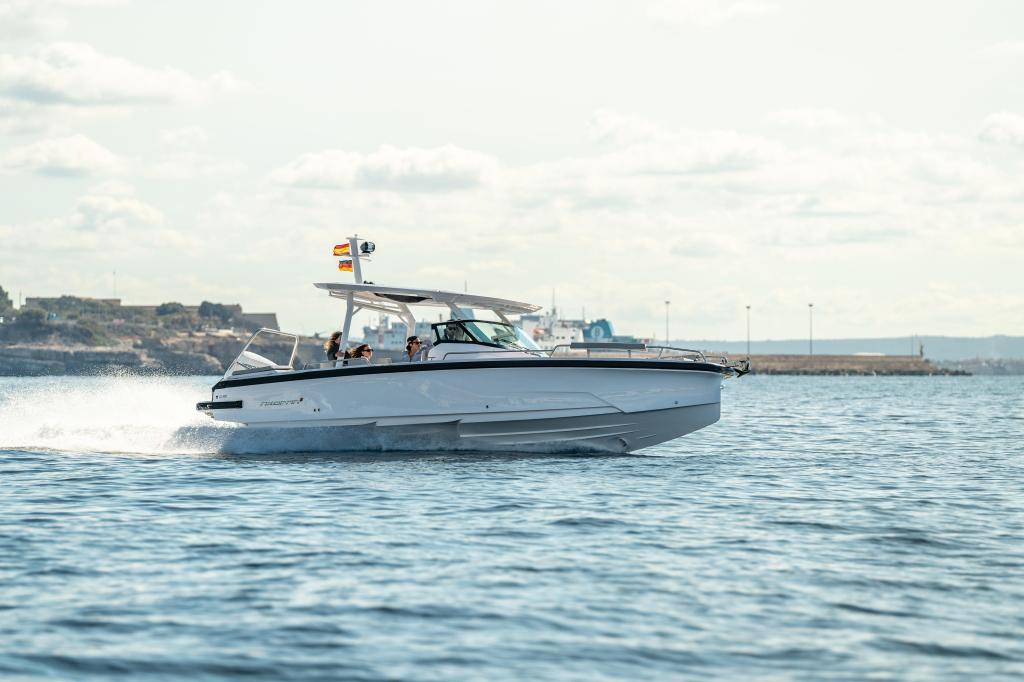 Axopar 29 Sun Top