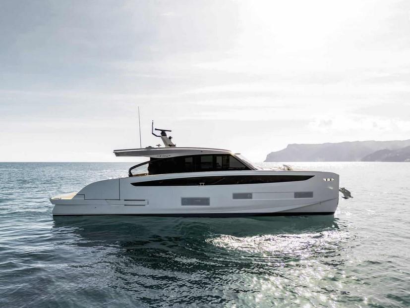 Azimut Seadeck 6